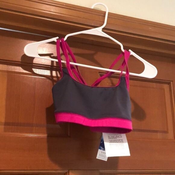 Other - Nwt Kahili Activewear sports bra